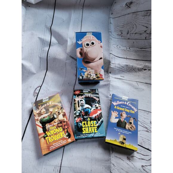 Wallace & Gromit Box Gift Set VHS, 1996 3 Tape Set in Display Box - Picture 1 of 7